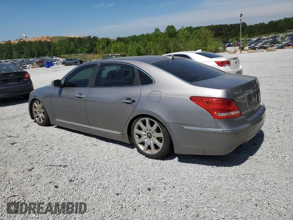 2013 Hyundai Equus Signature with VIN KMHGH4JH1DU062410, listed as a Copart auction lot 53730735 with 196,758 mi miles and Clean Title. Bid and sale history available at DreamBid. Image 2.