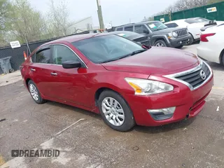 2015 Nissan Altima 2.5 S with VIN 1N4AL3AP1FN904367, listed as a IAAI auction lot 41930507 with 180,453 mi miles. Bid and sale history available at carsss.com. Image 1.