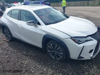 2020 Lexus UX with VIN JTHP9JBH8L2023403, listed as a IAAI auction lot 40035496 with 42,902 mi miles. Bid and sale history available at carsss.com. Image 13.