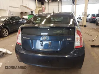 2013 Toyota Prius One with VIN JTDKN3DU8D1730070, listed as a IAAI auction lot 41831762 with 186,192 mi miles. Bid and sale history available at carsss.com. Image 17.