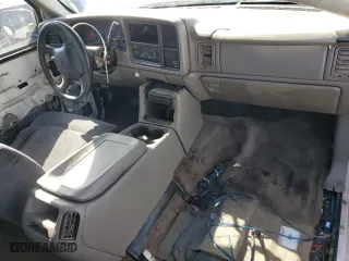 1999 Chevrolet Silverado 1500 LS with VIN 2GCEC19T7X1193973, listed as a Copart auction lot 49701125 with 276,641 mi miles and Salvage Title. Bid and sale history available at carsss.com. Image 8.