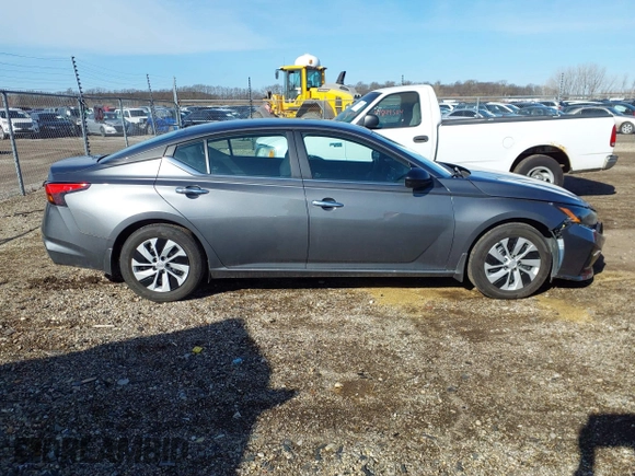 2024 Nissan Altima 2.5 S with VIN 1N4BL4BV2RN343253, listed as a IAAI auction lot 41847291 with 42,928 mi miles. Bid and sale history available at carsss.com. Image 13.