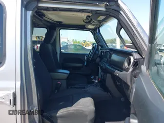 2021 Jeep Wrangler Unlimited Willys with VIN 1C4HJXDN1MW616467, listed as a IAAI auction lot 41791928 with 88,618 mi miles and . Bid and sale history available at DreamBid. Image 5.