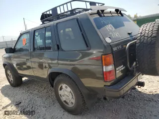 1992 Nissan Pathfinder LE with VIN JN8HD17Y4NW001976, listed as a Copart auction lot 60705164 with 181,082 mi miles and Salvage Title. Bid and sale history available at carsss.com. Image 2.