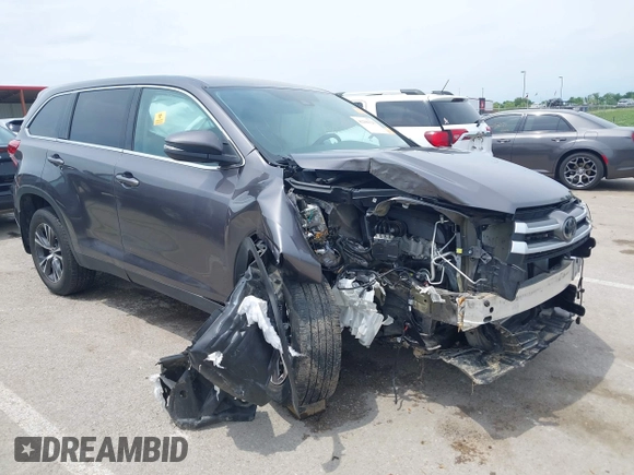 2019 Toyota Highlander LE with VIN 5TDBZRFH6KS718068, listed as a IAAI auction lot 42296326 with Not provided miles and . Bid and sale history available at DreamBid. Image 1.