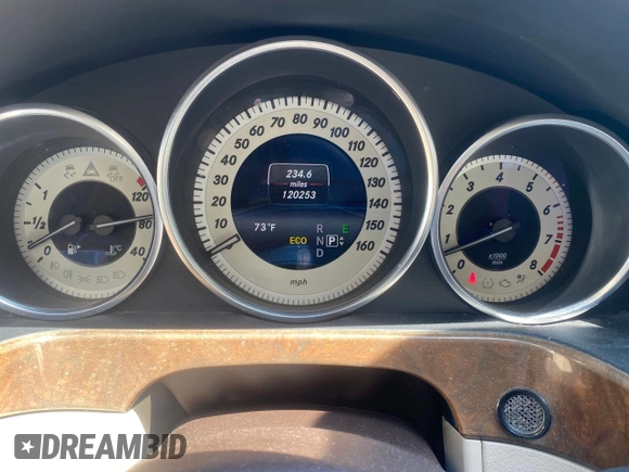 2014 Mercedes-Benz E-Class E 350 Luxury with VIN WDDHF8JB1EA850968, listed as a Copart auction lot 54574215 with 120,253 mi miles and Clean Title. Bid and sale history available at carsss.com. Image 8.