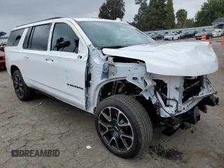 2024 Chevrolet Suburban RST with VIN 1GNSKEKT4RR110377, listed as a Copart auction lot 56445374 with 8,009 mi miles and Salvage Title. Bid and sale history available at carsss.com. Image 4.