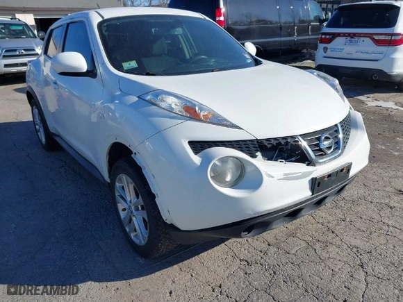 2013 Nissan Juke S with VIN JN8AF5MV7DT222646, listed as a IAAI auction lot 41713311 with 221,794 mi miles. Bid and sale history available at carsss.com. Image 6.