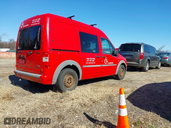 2010 Ford Transit Connect XLT z VIN NM0KS9BN1AT015507, wystawiony jako IAAI lot #41734514 z przebiegiem 192 553 mil mil oraz . Historia ofert i sprzedaży dostępna na DreamBid. Obrazek 4.