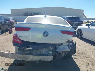 2018 Buick LaCrosse Premium with VIN 1G4ZR5SZ9JU128796, listed as a IAAI auction lot 40879976 with 84,390 mi miles. Bid and sale history available at carsss.com. Image 17.