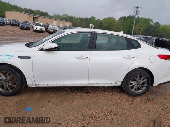 2019 Kia Optima LX with VIN 5XXGT4L36KG352553, listed as a IAAI auction lot 41527076 with 70,282 mi miles. Bid and sale history available at carsss.com. Image 15.