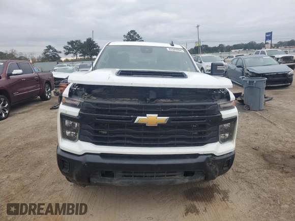2024 Chevrolet Silverado 3500HD Work Truck with VIN 1GC4YSEY8RF271077, listed as a Copart auction lot 83349994 with 24,563 mi miles and Salvage Title. Bid and sale history available at carsss.com. Image 5.