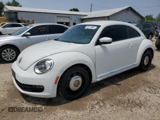 2015 Volkswagen Beetle 1.8T z VIN 3VWJ17AT9FM634865, wystawiony jako Copart lot #59121985 z przebiegiem 75 261 mil mil oraz Szkoda całkowita • Salvage title. Historia ofert i sprzedaży dostępna na DreamBid. Obrazek 1.
