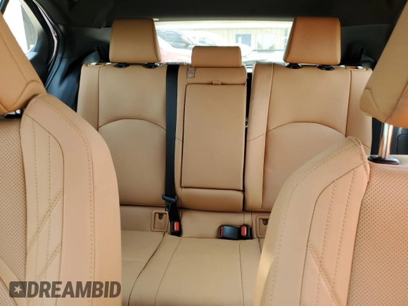 2024 Lexus UX 250h Premium z VIN JTHP6JBH2R2191619, wystawiony jako Copart lot #65536244 z przebiegiem 11 190 mil mil oraz Szkoda całkowita • Salvage title. Historia ofert i sprzedaży dostępna na DreamBid. Obrazek 10.