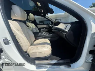 2019 Mercedes-Benz S 560 z VIN WDDUG8DB3KA439798, wystawiony jako Copart lot #61582835 z przebiegiem 94 427 mil mil oraz Czysty tytuł • Clean title. Historia ofert i sprzedaży dostępna na DreamBid. Obrazek 5.