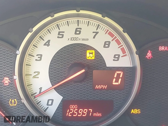 2015 Scion FR-S z VIN JF1ZNAA14F9703780, wystawiony jako IAAI lot #41493648 z przebiegiem 125 997 mil mil oraz . Historia ofert i sprzedaży dostępna na DreamBid. Obrazek 16.