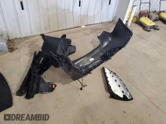 2025 Tesla Model 3 Long Range with VIN 5YJ3E1EB3SF904881, listed as a Copart auction lot 52704205 with 1,904 mi miles and Salvage Title. Bid and sale history available at DreamBid. Image 12.