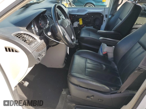 2016 Chrysler Town & Country Touring with VIN 2C4RC1BG0GR173581, listed as a Copart auction lot 51011515 with 111,858 mi miles and Salvage Title. Bid and sale history available at carsss.com. Image 7.