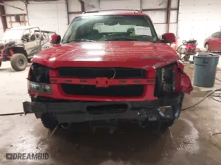 2006 Chevrolet Avalanche Z71 with VIN 3GNEK12Z36G125541, listed as a IAAI auction lot 41573253 with 324,905 mi miles. Bid and sale history available at carsss.com. Image 13.