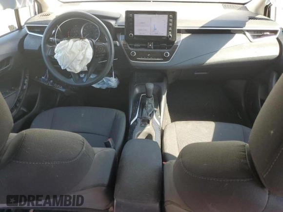 2022 Toyota Corolla LE with VIN 5YFEPMAE4NP363997, listed as a Copart auction lot 82856974 with 33,287 mi miles and Clean Title. Bid and sale history available at carsss.com. Image 8.