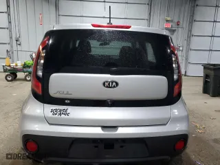 2019 Kia Soul with VIN KNDJN2A2XK7688293, listed as a Copart auction lot 81468514 with 123,427 mi miles and Salvage Title. Bid and sale history available at carsss.com. Image 6.