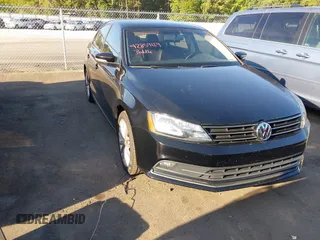 2015 Volkswagen Jetta SE z VIN 3VWD17AJ8FM342135, wystawiony jako IAAI lot #42854129 z przebiegiem 153 531 mil mil oraz . Historia ofert i sprzedaży dostępna na DreamBid. Obrazek 1.