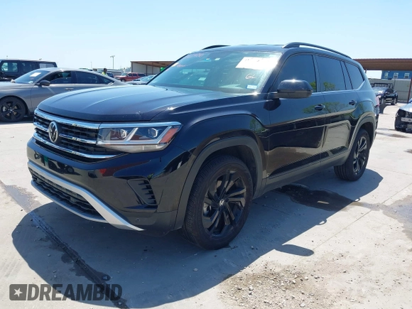 2022 Volkswagen Atlas SE with VIN 1V2HR2CA1NC549980, listed as a IAAI auction lot 42003986 with 53,768 mi miles and . Bid and sale history available at DreamBid. Image 2.