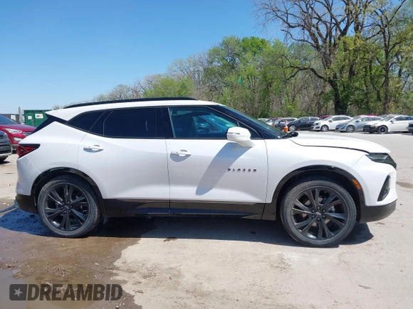 2021 Chevrolet Blazer RS z VIN 3GNKBKRS1MS584224, wystawiony jako IAAI lot #42022148 z przebiegiem 41 295 mil mil oraz . Historia ofert i sprzedaży dostępna na DreamBid. Obrazek 14.