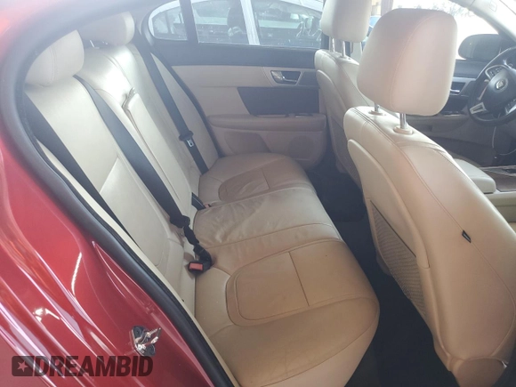 2015 Jaguar XF T Premium z VIN SAJWA0FS1FPU72662, wystawiony jako Copart lot #58719275 z przebiegiem 91 078 mil mil oraz Szkoda całkowita • Salvage title. Historia ofert i sprzedaży dostępna na DreamBid. Obrazek 10.