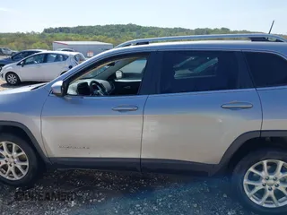 2017 Jeep Cherokee Latitude с VIN 1C4PJLCB7HW661141, выставлен на аукционе IAAI как лот 42035895 с пробегом 126 220 миль миль и . История ставок и продаж доступна на DreamBid. Изображение 14.