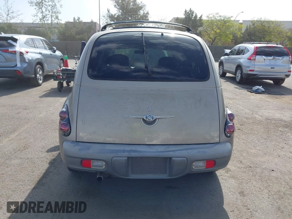 2002 Chrysler PT Cruiser Limited with VIN 3C8FY68B52T339014, listed as a IAAI auction lot 42021562 with 199,402 mi miles. Bid and sale history available at carsss.com. Image 16.