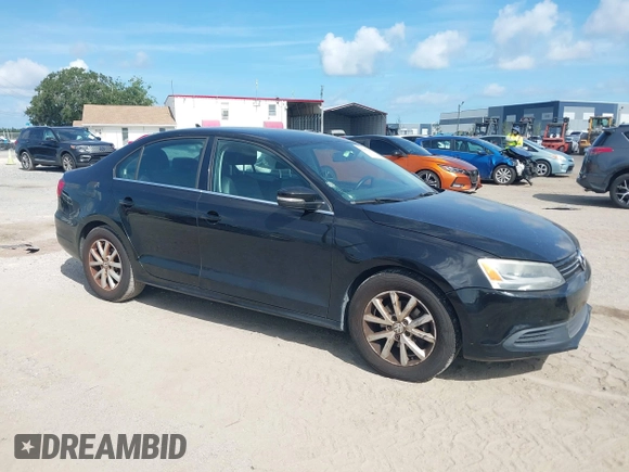 2014 Volkswagen Jetta SE с VIN 3VWD17AJ8EM304418, выставлен на аукционе IAAI как лот 42687062 с пробегом 207 402 миль миль и . История ставок и продаж доступна на DreamBid. Изображение 1.