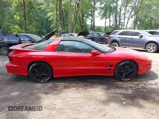2001 Pontiac Firebird Formula с VIN 2G2FV22G712148927, выставлен на аукционе IAAI как лот 42529051 с пробегом 209 572 миль миль и . История ставок и продаж доступна на DreamBid. Изображение 12.