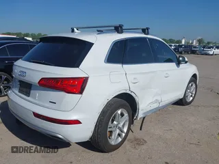 2019 Audi Q5 Premium z VIN WA1ANAFY2K2044754, wystawiony jako IAAI lot #42086002 z przebiegiem 71 354 mil mil oraz . Historia ofert i sprzedaży dostępna na DreamBid. Obrazek 4.