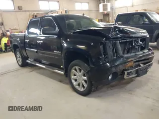 2011 GMC Sierra 1500 Denali z VIN 3GTP2XE21BG300320, wystawiony jako IAAI lot #41274009 z przebiegiem 178 882 mil mil oraz . Historia ofert i sprzedaży dostępna na DreamBid. Obrazek 1.