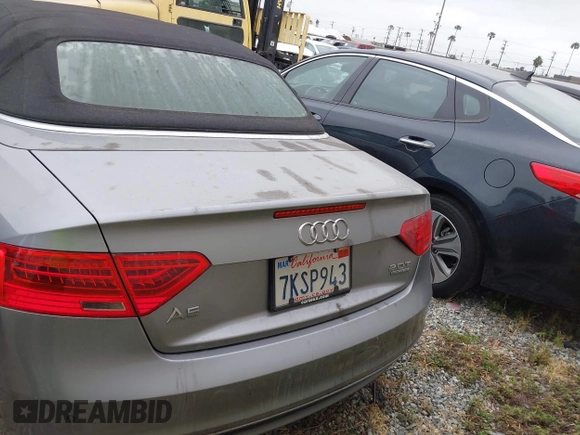 2015 Audi A5 Premium Plus z VIN WAUMFAFH6FN006946, wystawiony jako IAAI lot #42188356 z przebiegiem 147 402 mil mil oraz . Historia ofert i sprzedaży dostępna na DreamBid. Obrazek 17.