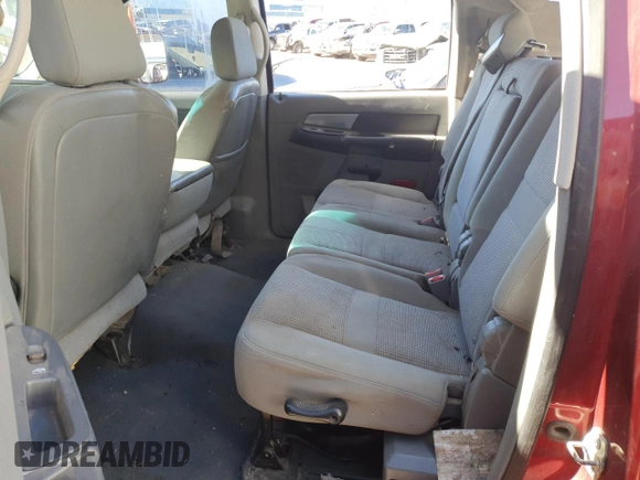 2008 Dodge 3500 SXT z VIN 3D7MX39A18G188759, wystawiony jako Copart lot #43271115 z przebiegiem 312 867 mil mil oraz Szkoda całkowita • Salvage title. Historia ofert i sprzedaży dostępna na DreamBid. Obrazek 11.