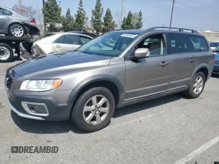 2008 Volvo XC70 с VIN YV4BZ982881000792, выставлен на аукционе Copart как лот 60909635 с пробегом Не указан миль и Чистый • Clean title. История ставок и продаж доступна на DreamBid. Изображение 1.