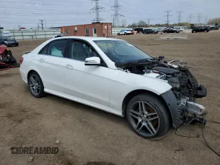 2015 Mercedes-Benz E 350 Luxury with VIN WDDHF8JB7FB121496, listed as a Copart auction lot 54693015 with 160,835 mi miles and Salvage title. Bid and sale history available at DreamBid. Image 4.