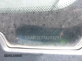 2000 Mercedes-Benz M 320/430/500 z VIN 4JGAB72E0YA203293, wystawiony jako IAAI lot #42257048 z przebiegiem 274 082 mil mil oraz . Historia ofert i sprzedaży dostępna na DreamBid. Obrazek 9.