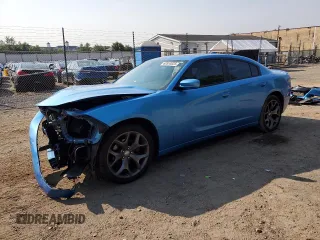 2015 Dodge Charger SXT с VIN 2C3CDXHG4FH914949, выставлен на аукционе Copart как лот 60530825 с пробегом 128 080 миль миль и Списание • Salvage title. История ставок и продаж доступна на DreamBid. Изображение 1.