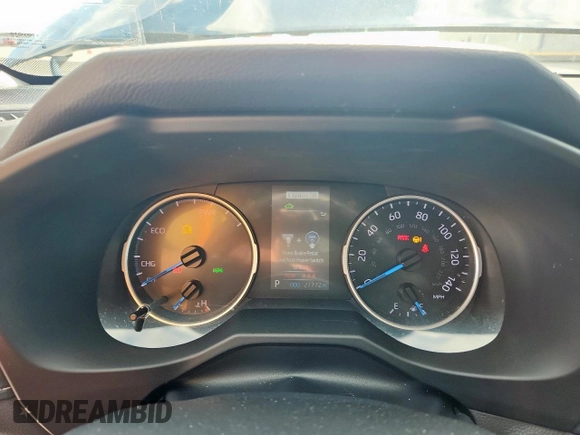 2022 Toyota RAV4 Hybrid XLE with VIN 2T3RWRFV0NW138427, listed as a Copart auction lot 60860815 with 27,772 mi miles and Salvage title. Bid and sale history available at DreamBid. Image 9.