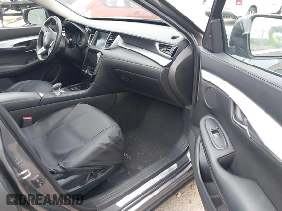 2020 Infiniti QX50 Luxe z VIN 3PCAJ5M1XLF117060, wystawiony jako IAAI lot #42500252 z przebiegiem 63 533 mil mil oraz . Historia ofert i sprzedaży dostępna na DreamBid. Obrazek 5.