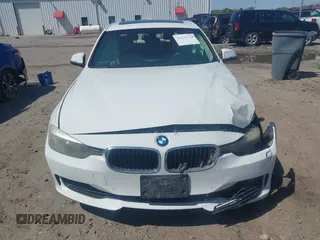 2015 BMW 3 Series 328i xDrive with VIN WBA3B5G59FNS18811, listed as a IAAI auction lot 41867015 with 147,748 mi miles. Bid and sale history available at carsss.com. Image 12.