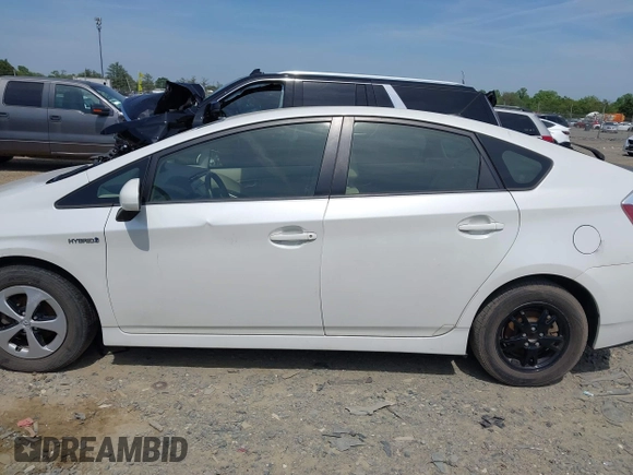 2015 Toyota Prius Four with VIN JTDKN3DU0F0403221, listed as a IAAI auction lot 42148385 with 163,391 mi miles. Bid and sale history available at carsss.com. Image 14.
