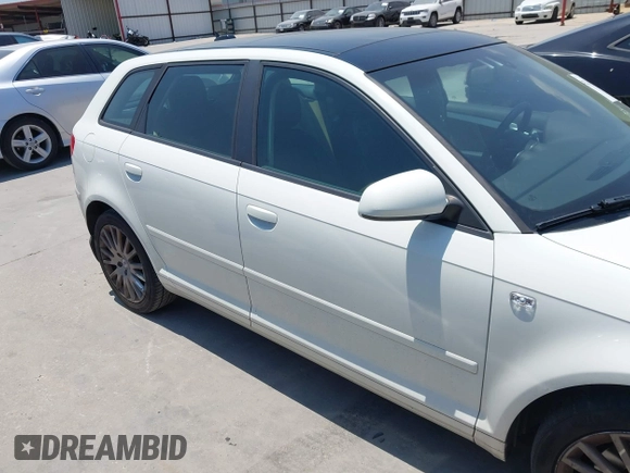 2006 Audi A3 Premium z VIN WAUNF78P36A019060, wystawiony jako IAAI lot #42334130 z przebiegiem 136 200 mil mil oraz . Historia ofert i sprzedaży dostępna na DreamBid. Obrazek 13.