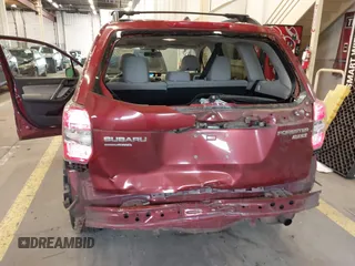 2014 Subaru Forester Premium z VIN JF2SJAEC1EH555726, wystawiony jako IAAI lot #41680381 z przebiegiem 85 528 mil mil oraz . Historia ofert i sprzedaży dostępna na DreamBid. Obrazek 22.