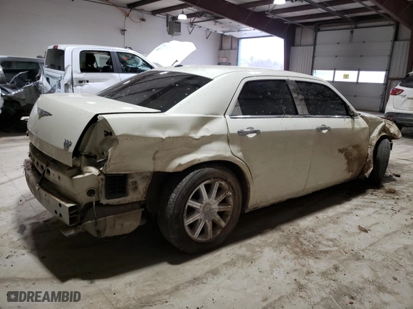 2007 Chrysler 300 C with VIN 2C3KA63H97H896819, listed as a Copart auction lot 43917835 with NaN miles and Salvage Title. Bid and sale history available at carsss.com. Image 3.