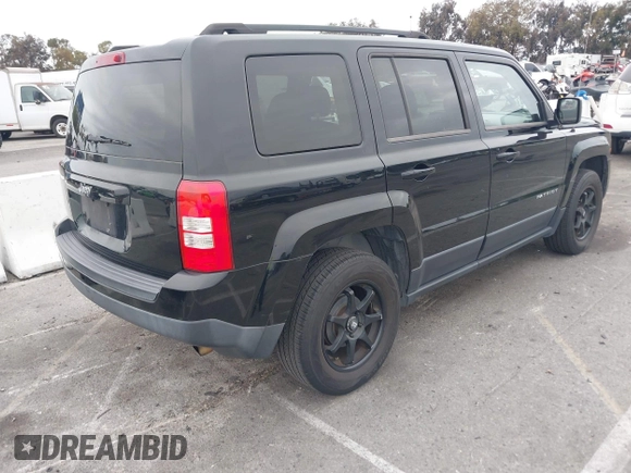 2013 Jeep Patriot Sport with VIN 1C4NJPBA4DD270395, listed as a IAAI auction lot 42065128 with 116,202 mi miles and . Bid and sale history available at carsss.com. Image 4.