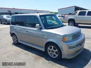 2005 Scion xB with VIN JTLKT324754002835, listed as a IAAI auction lot 41971172 with 217,066 mi miles. Bid and sale history available at carsss.com. Image 1.
